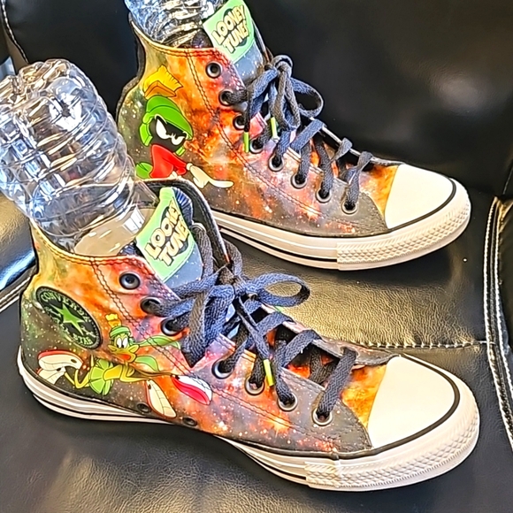 Marvin Martian & K-9 Hi-top Converse All Stars Excellent preloved condition - Picture 3 of 10